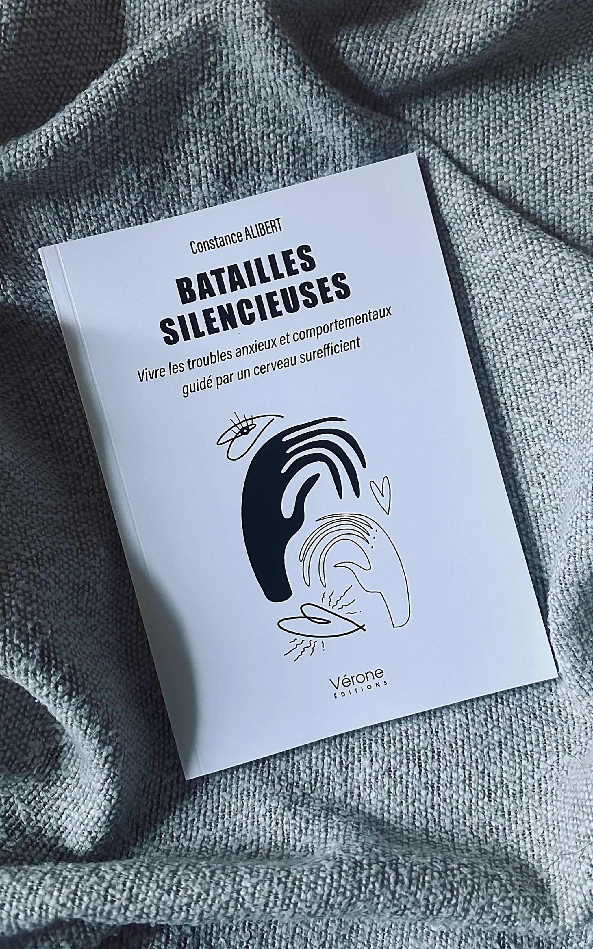 1ère de couverture de Batailles silencieuses — Vivre les troubles anxieux et comportementaux guidé par un cerveau surefficient